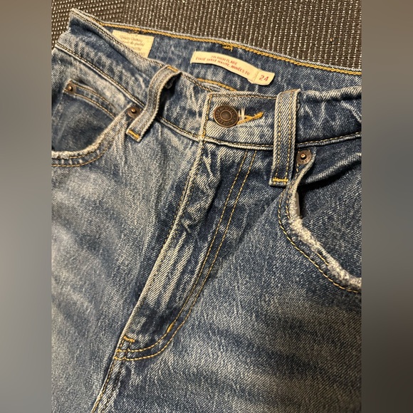 Super cute flare. - Picture 5 of 9